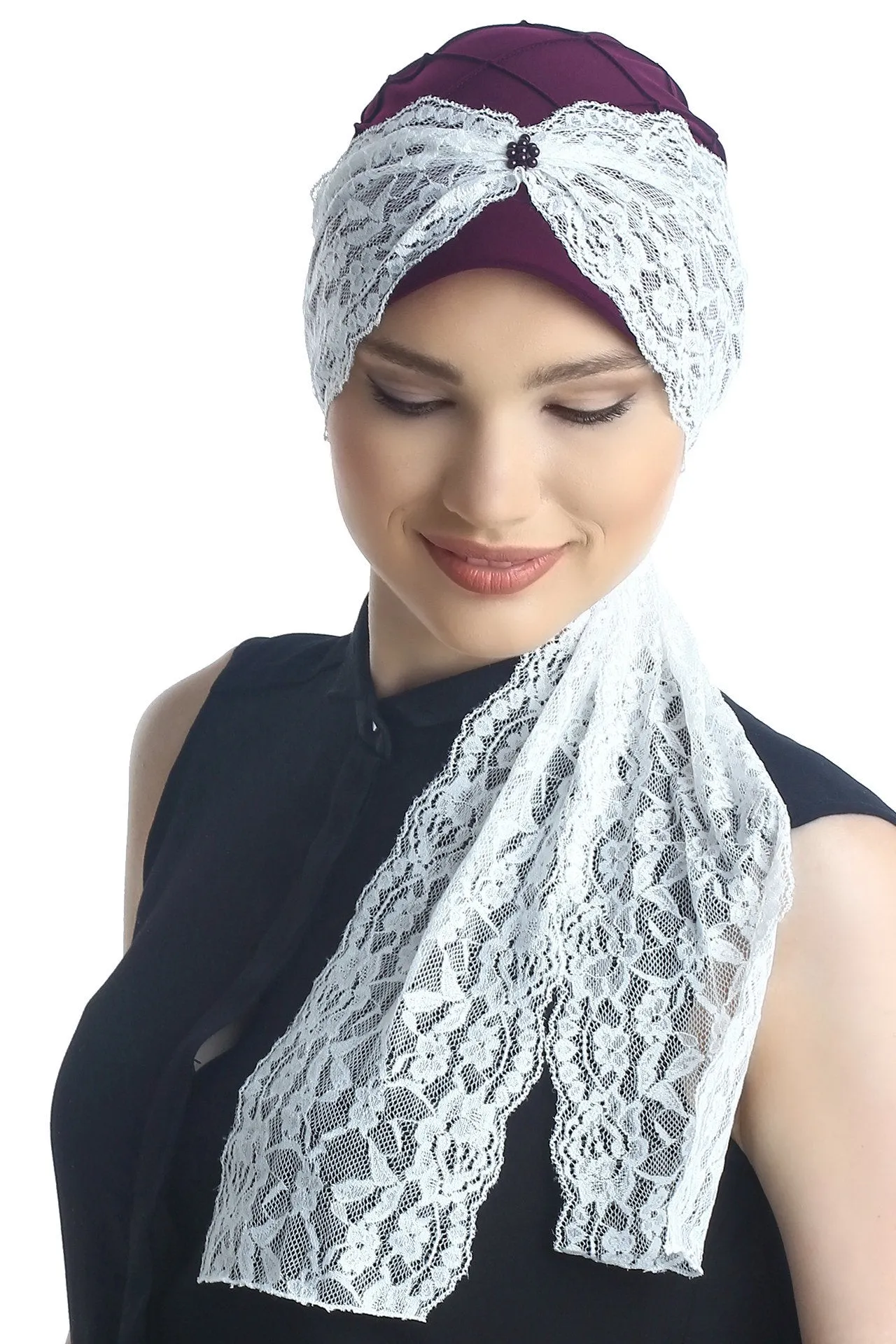 Diamond Patterned Hat with Long Lace Tails