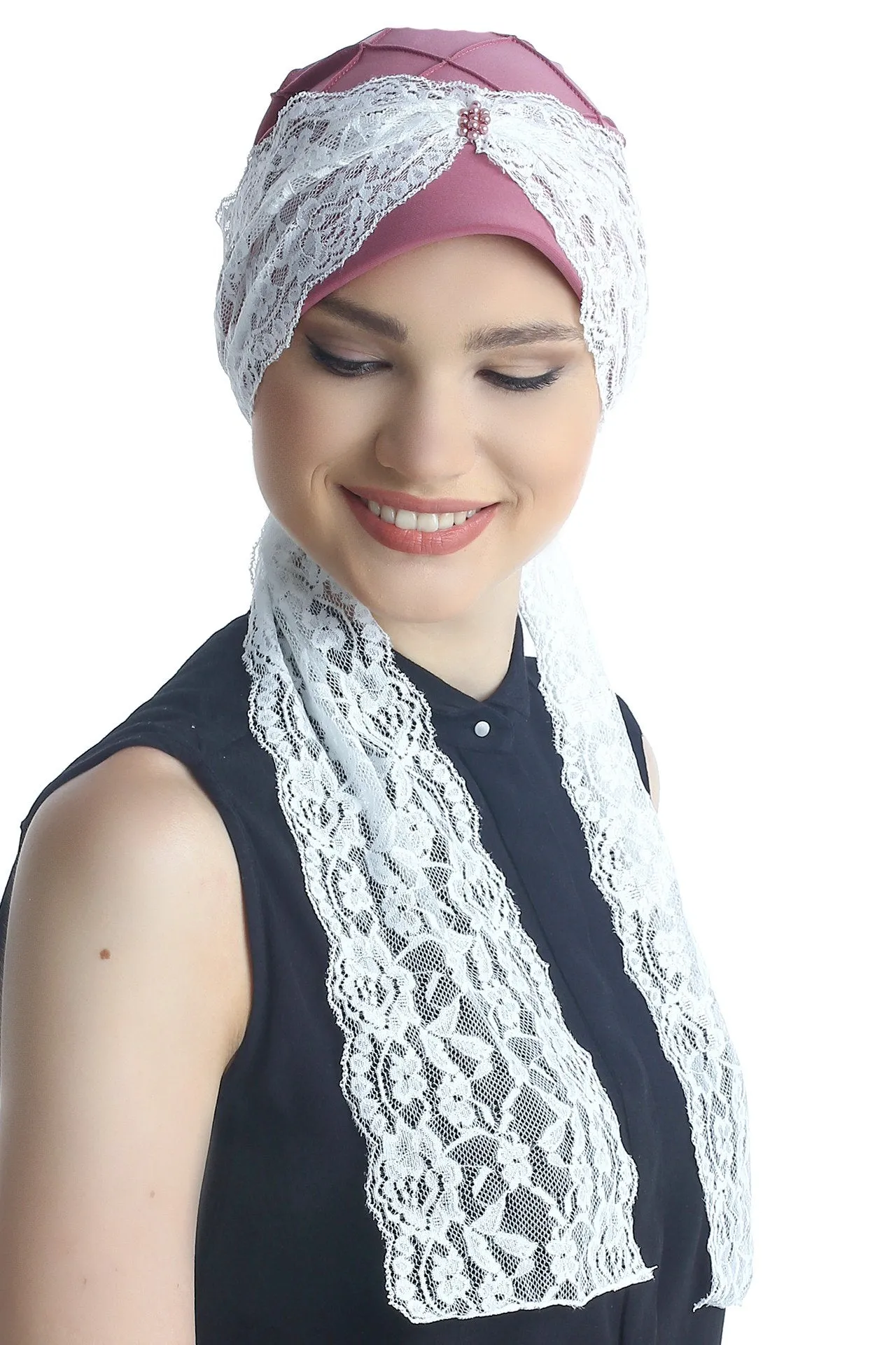 Diamond Patterned Hat with Long Lace Tails