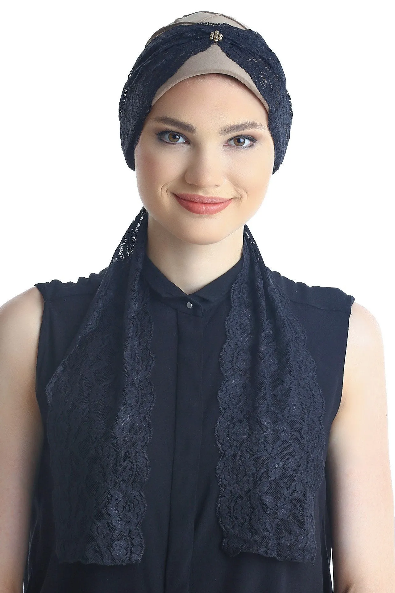Diamond Patterned Hat with Long Lace Tails
