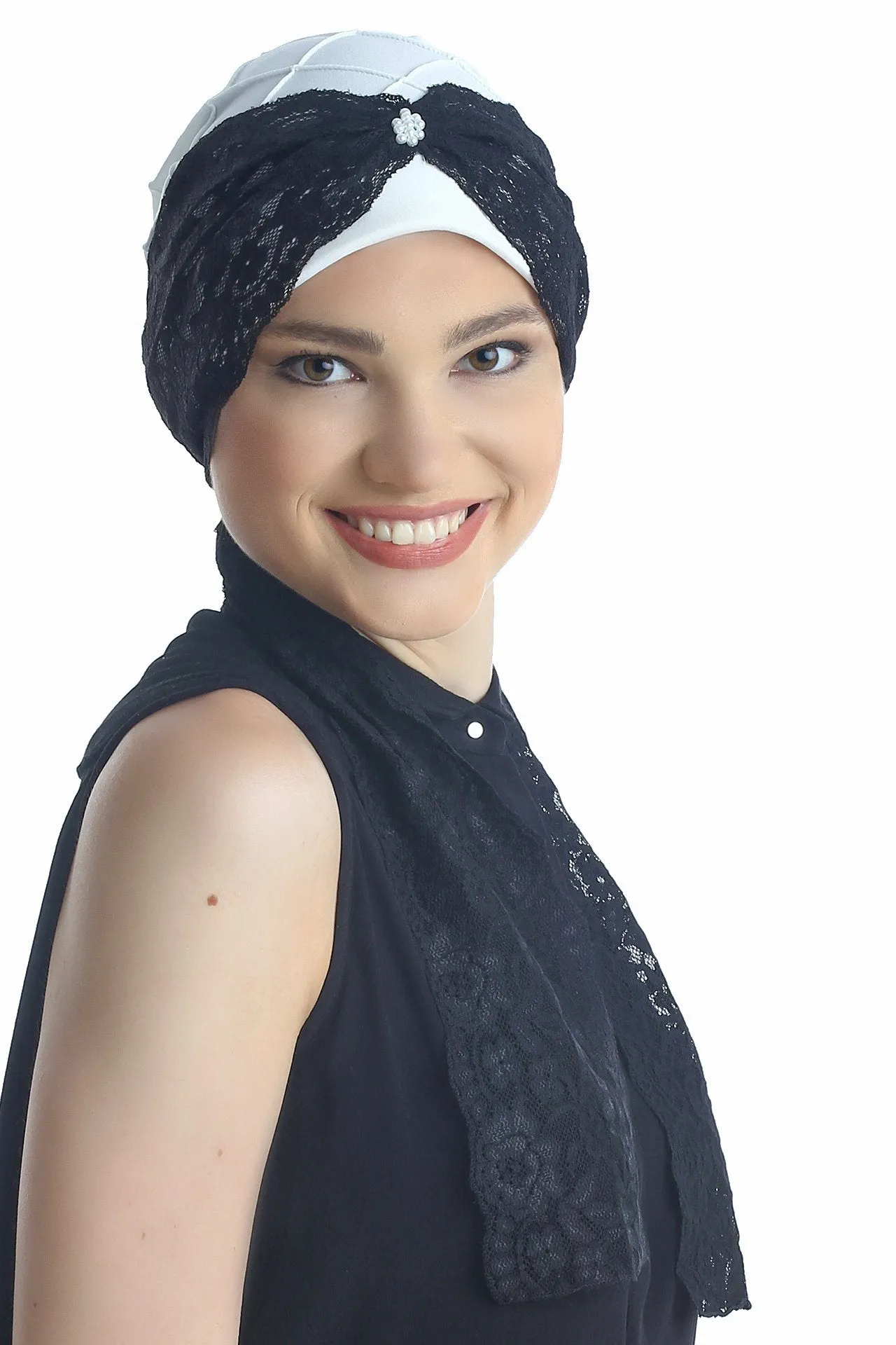 Diamond Patterned Hat with Long Lace Tails