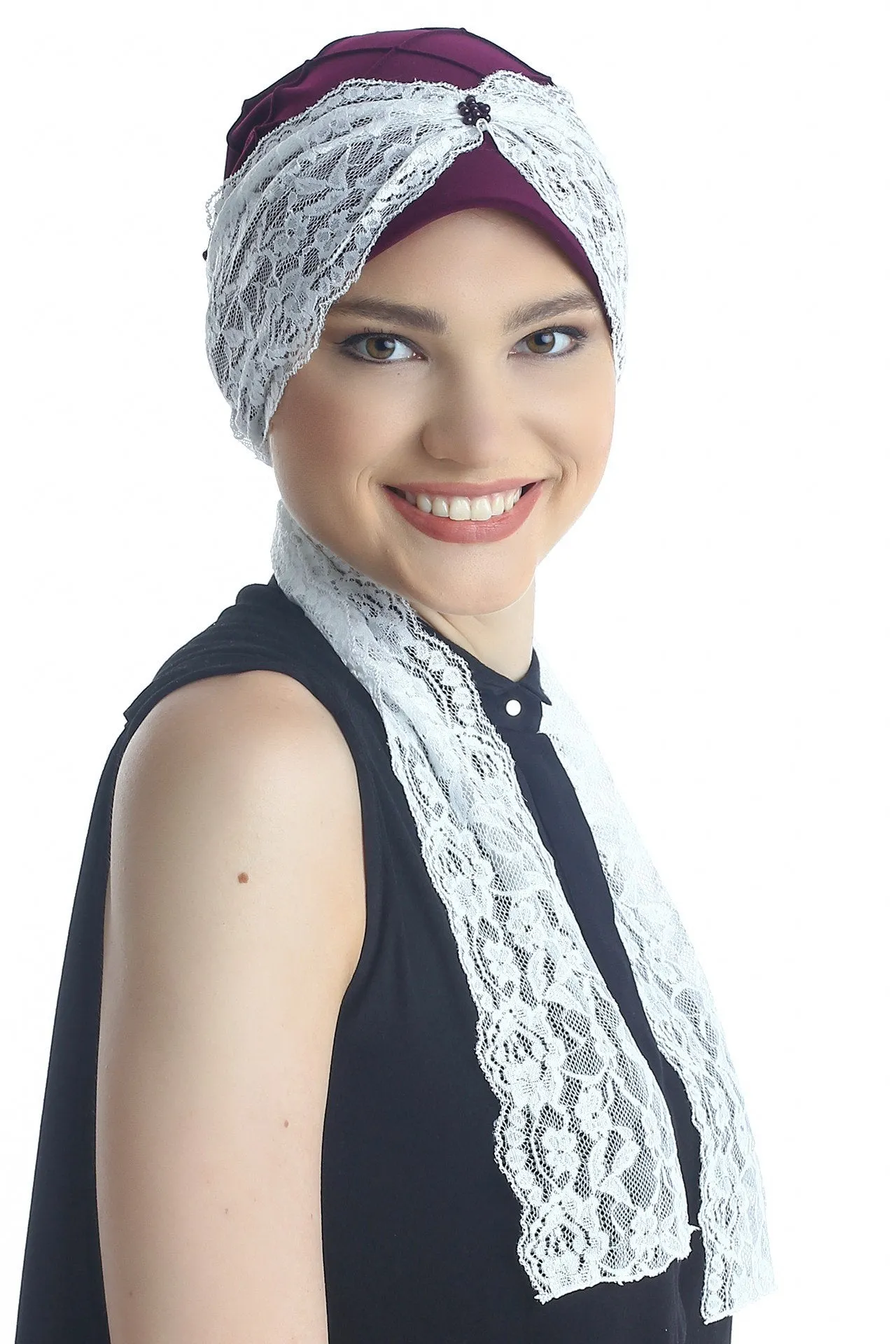 Diamond Patterned Hat with Long Lace Tails