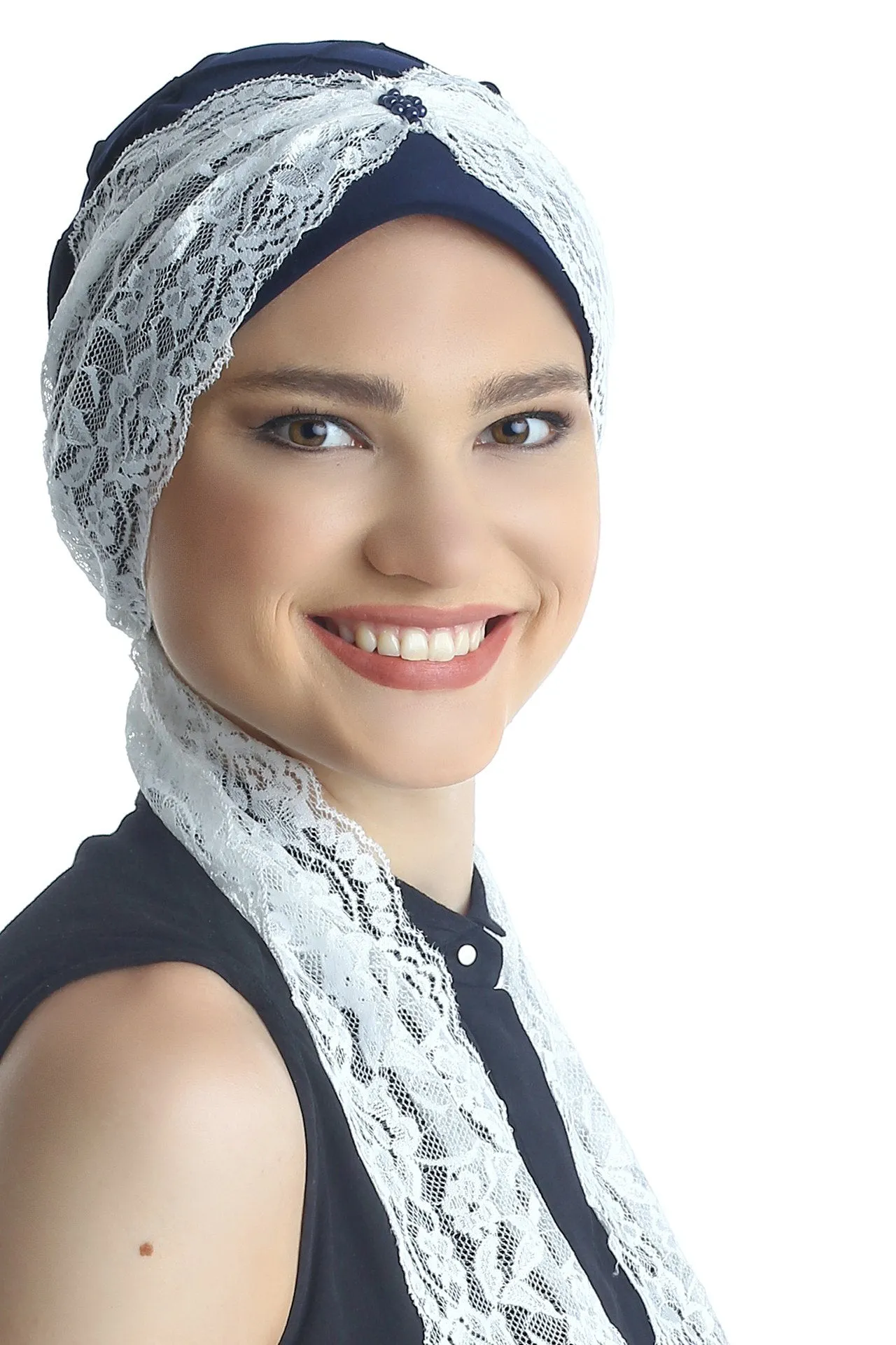 Diamond Patterned Hat with Long Lace Tails