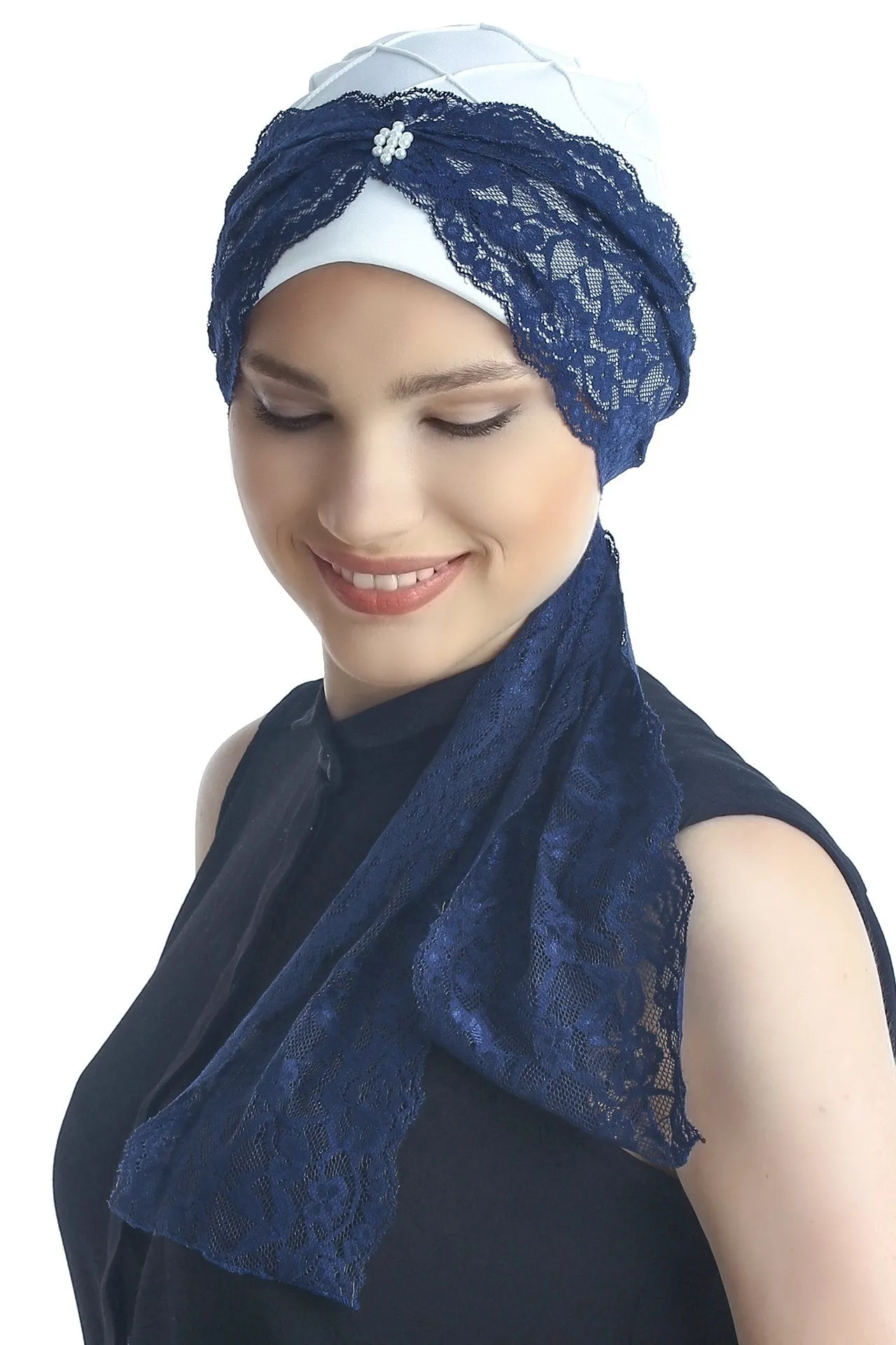 Diamond Patterned Hat with Long Lace Tails