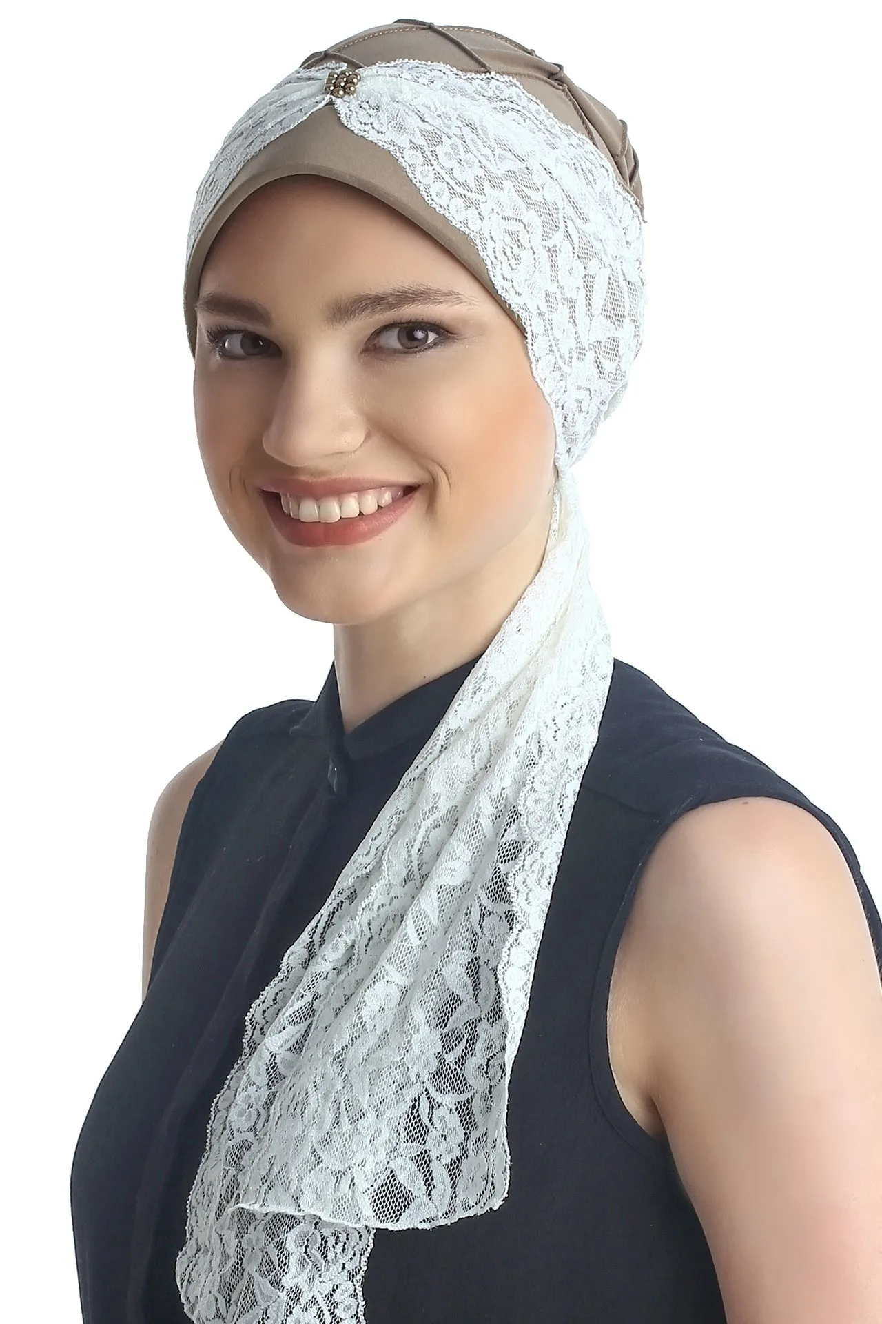 Diamond Patterned Hat with Long Lace Tails