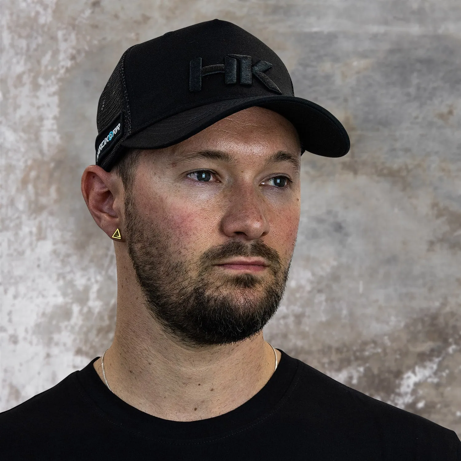 Trucker Hat - Snapback, Black Emblem
